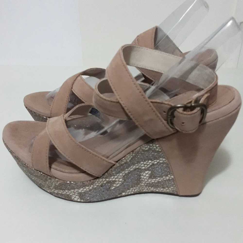 UGG very good